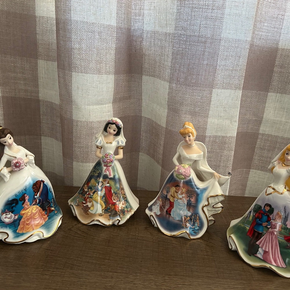 2006 Disney Bradford Editions Collection